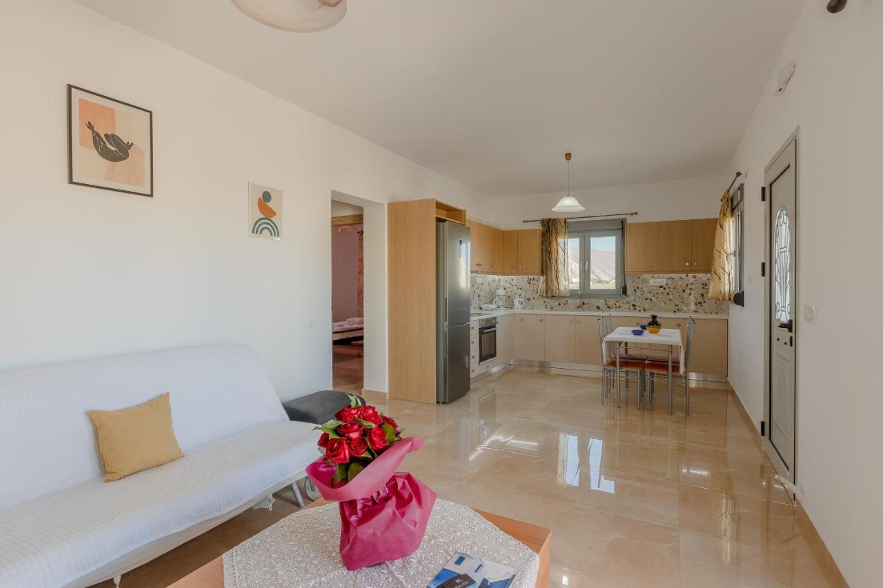 House On The Black With Sea View And Parking * Agios Georgios (Santorini)