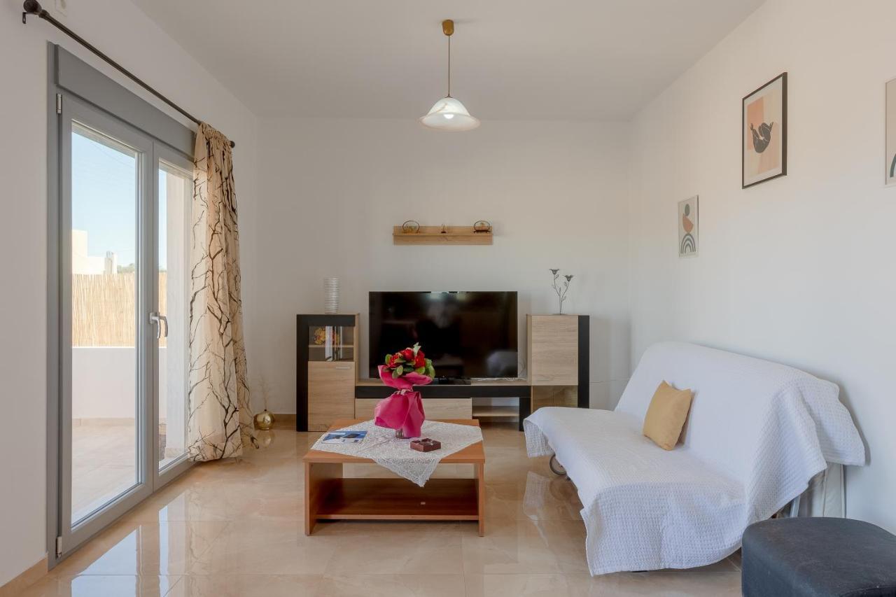 House On The Black With Sea View And Parking Holiday home *